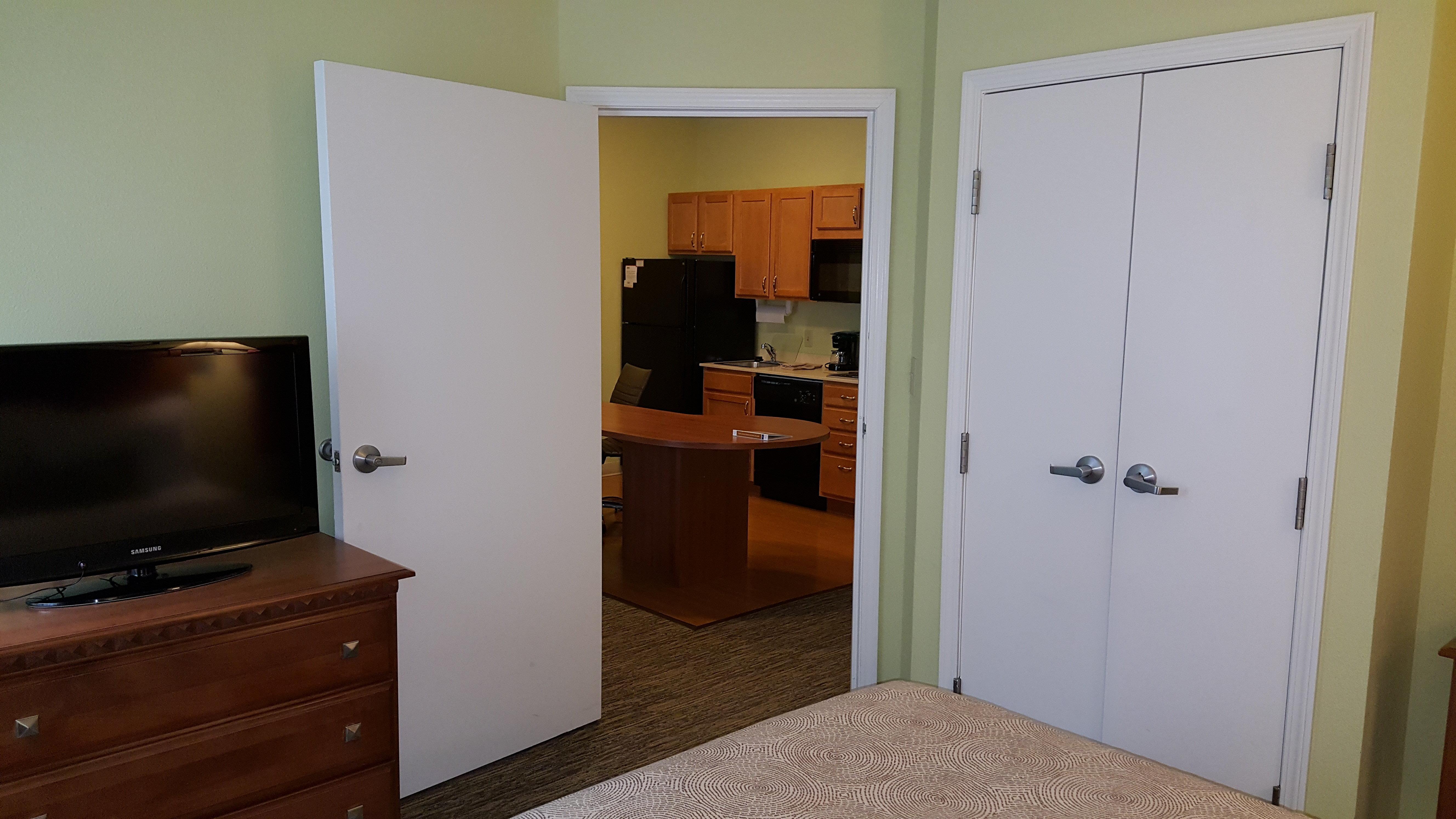 Candlewood Suites Oklahoma City-Moore By Ihg Экстерьер фото